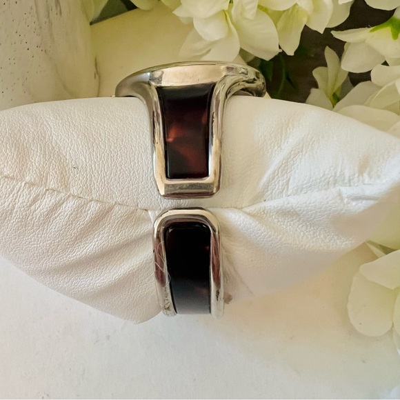 Narmi Tortoise Shell Cuff Watch - Picture 7 of 10